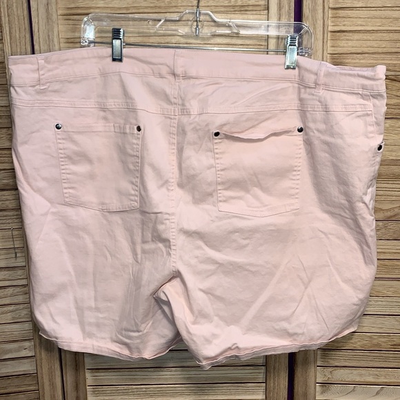 Ellos Light Pink Plus Size Womens Shorts 24W - Picture 3 of 5
